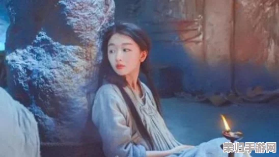 西施翻白眼流口水享受的表情，网友纷纷表示“太可爱了，简直让人忍不住笑”