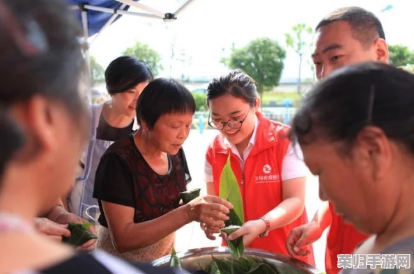 银行1—14刘阿姨：服务态度极佳，耐心解答所有问题，让我在办理业务时感到非常舒心和满意