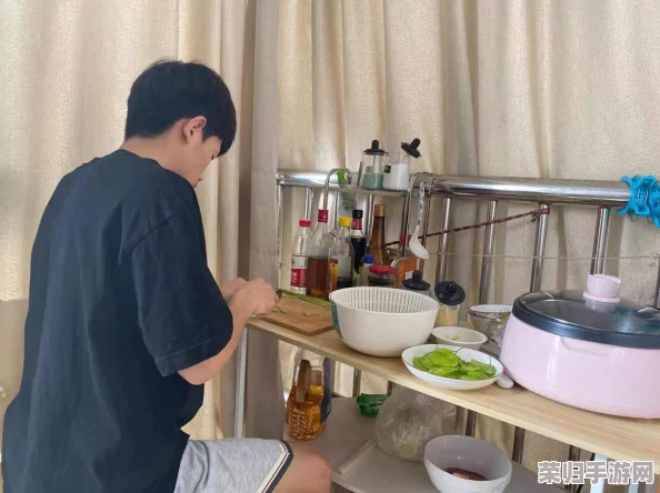 老妈疫情期间宅家5：网友纷纷表示“太真实了”，“这样的生活好像也不错！”
