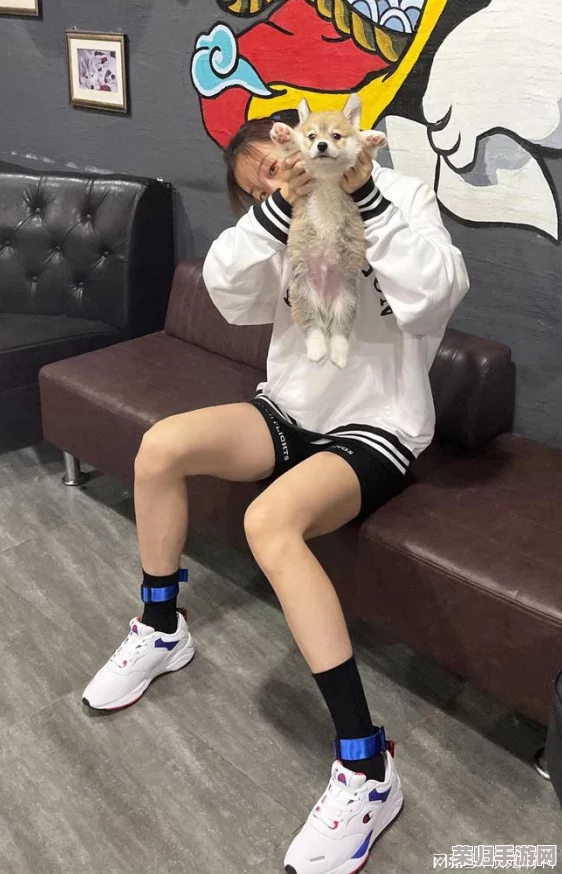 黑丝美女足交，用户盛赞体验无与伦比，让人流连忘返的绝妙享受