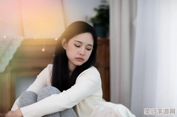 理解孙倩白洁的故事与情感，揭示她们在生活中的真实经历与内心世界