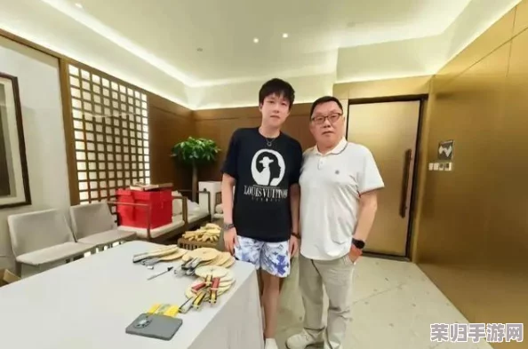 妈妈生日喝酒了没忍住，网友感慨：这就是放松的最好方式，家庭聚会总是令人怀念的幸福时刻！