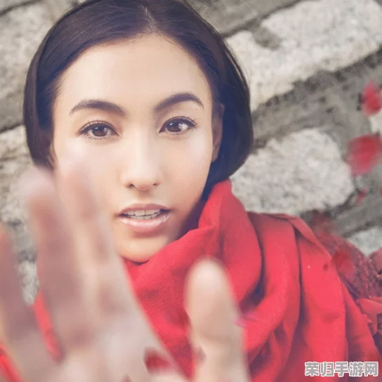 欧美性张柏芝：她的私密生活曝光引发热议和争议