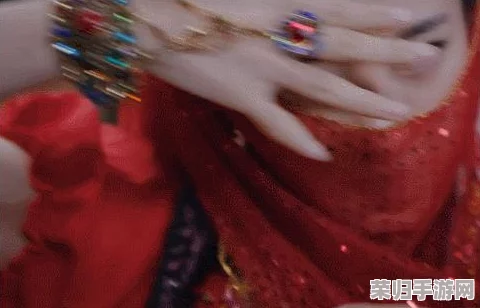 男生女生在一起嗟嗟嗟舞娘，这样的舞蹈让人热血沸腾，网友纷纷表示非常好看，期待更多精彩表演！