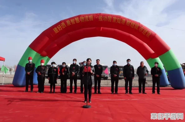 网站免费进入窗口软件2024版：用户评价称其操作简单，功能强大，值得推荐！