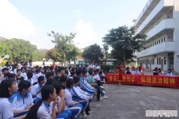 18岁以下禁止下载的软件：了解这些应用的潜在风险与影响，保护青少年安全使用网络