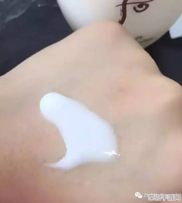 和平精英女性乳液有多白？使用后肤色明显提亮，效果令人惊艳！