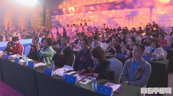 女性生殖特技表演KTV，顾客盛赞表演精彩，氛围热烈，令人难忘的体验