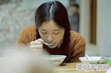 暴躁老大妈：她的幽默感和直言不讳让我忍俊不禁，让人哭笑不得的购物体验