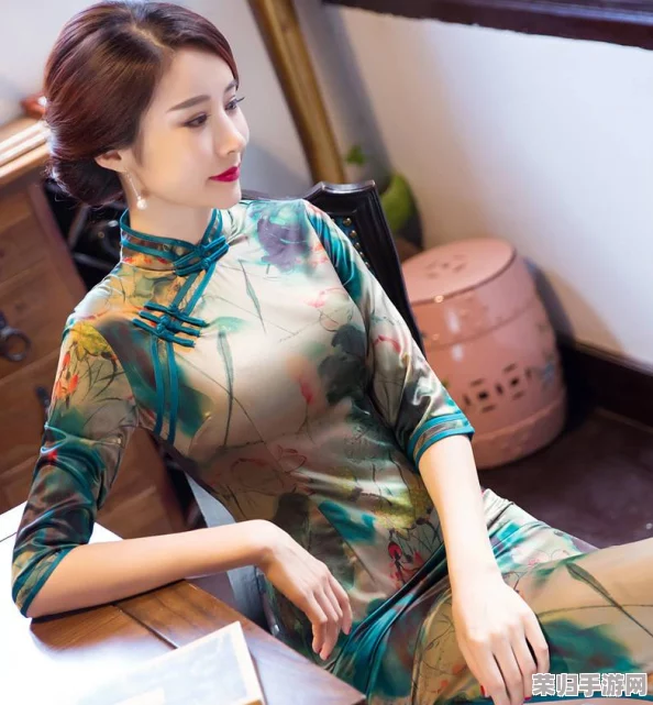 md0267师佳芯国风旗袍：优雅与传统的完美结合，展现独特魅力与时尚气息