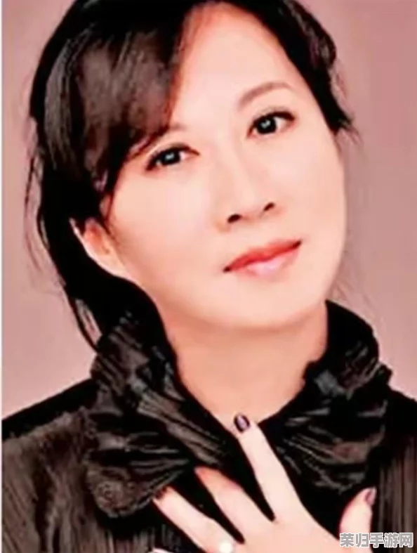 丰满的岳，网友热评“她是生活中的女神，让人心动不已”引发无数共鸣与讨论