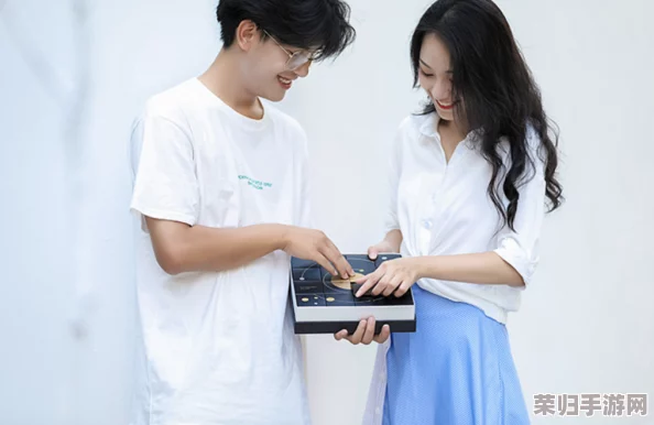 如何在露营弄完女友弄女友闺蜜之间保持和谐关系的技巧与见解
