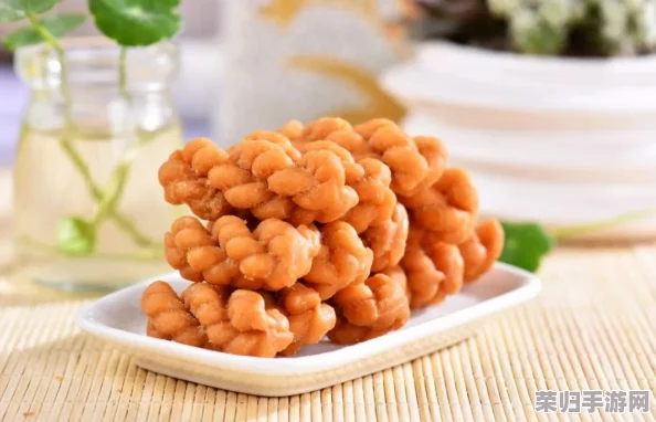 麻花天美星空果冻乌鸦：在这奇幻的名称中，融合了美食与自然的元素，展现出一种独特而梦幻的视觉体验