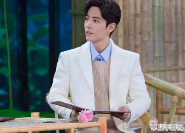 麻花传剧原创mv在线看完整版视频：感受幽默与情感交织的精彩演绎，带你领略不一样的视听盛宴