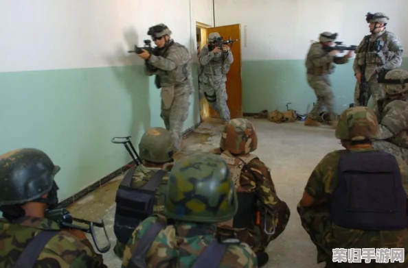 特种兵们被训练得合不拢腿，这是为了提高他们的战斗力