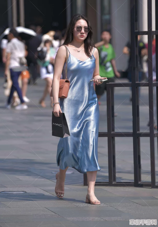 穿裙子打野的好处：增加自信心，提升女性魅力