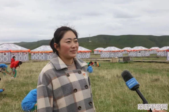 老师脱 让学生摸 动态：在教育环境中，如何通过互动和参与提升学生的学习兴趣与积极性