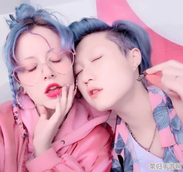 钢钢钢钢钠好多水免费版，网友们直言好评如潮，称其为游戏界的一股清流，趣味十足，值得一试！