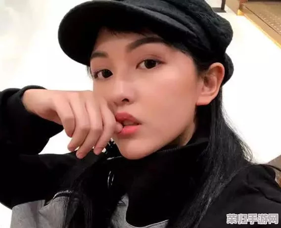 抖音风反差婊吃瓜黑料：揭开网红虚实面纱背后的流量陷阱