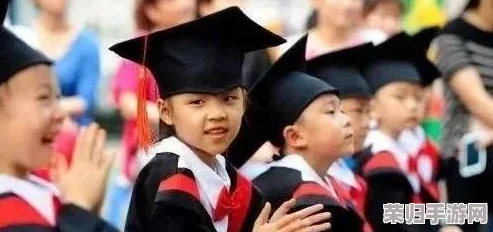 方舟生存进化：第一人称沉浸VS第三人称策略，哪个视角引领你的进化之旅更胜一筹？