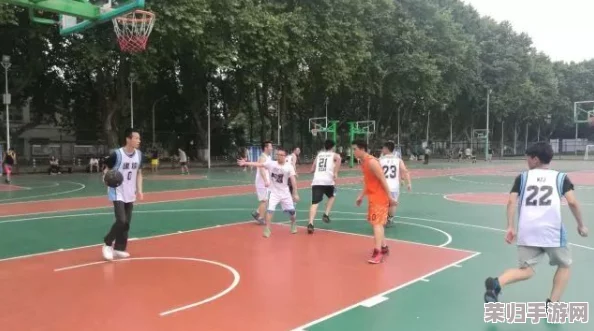 创新水煮篮球训练法：融合传统与科学，全方位塑造顶尖篮球运动员的实战技巧与体能策略