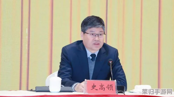 《使命召唤手游》S7赛季手册“炙夏之滨”全解析：独家揭秘金奖励亮点与夏日激战新体验（2024版）